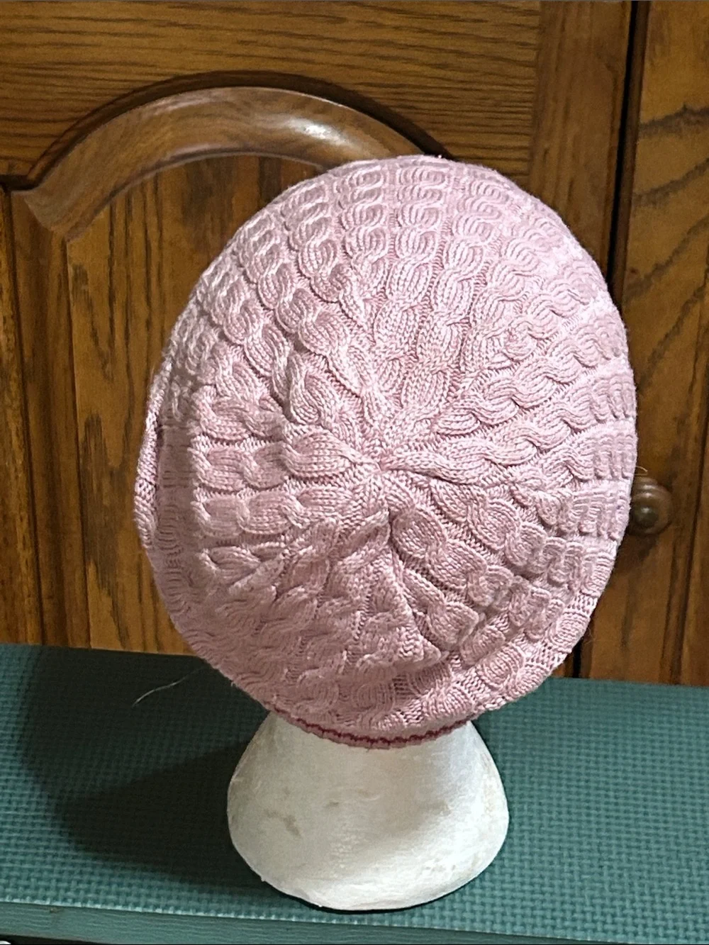 Spyder Light Pink Cable Knit Beanie with Dark Pink Trim NWOT One Size